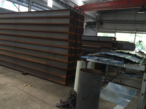 鋼結(jié)構(gòu)閣樓施工設(shè)備(圖1)